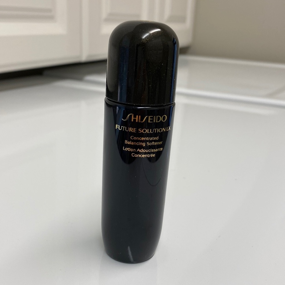 Shiseido Future Solution LX Concentrated Balancing Softener 75ml